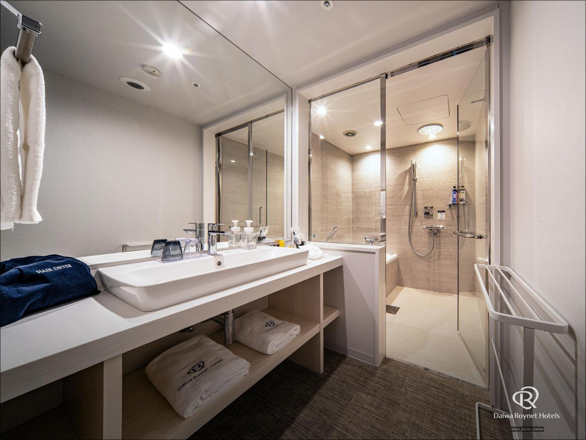 Daiwa Roynet Hotel Kanazawa Eki Nishiguchi Phòng bức ảnh